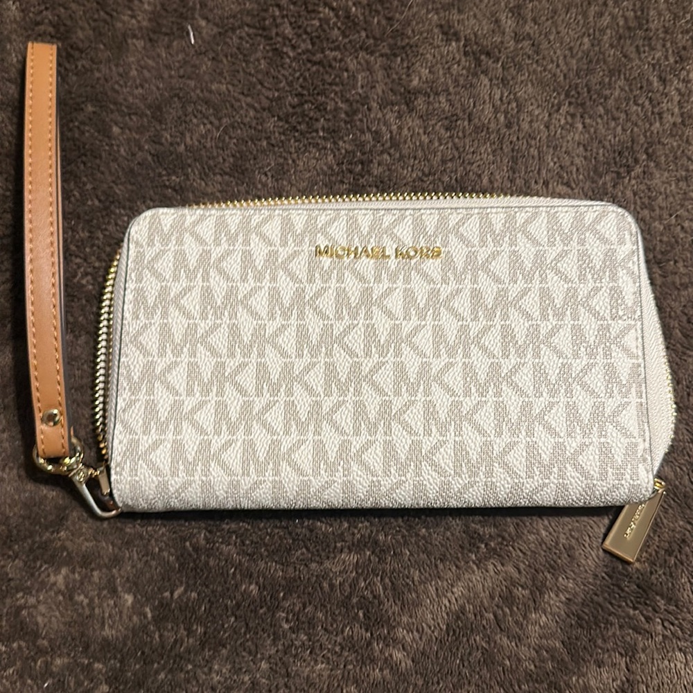 Michael Kors wallet